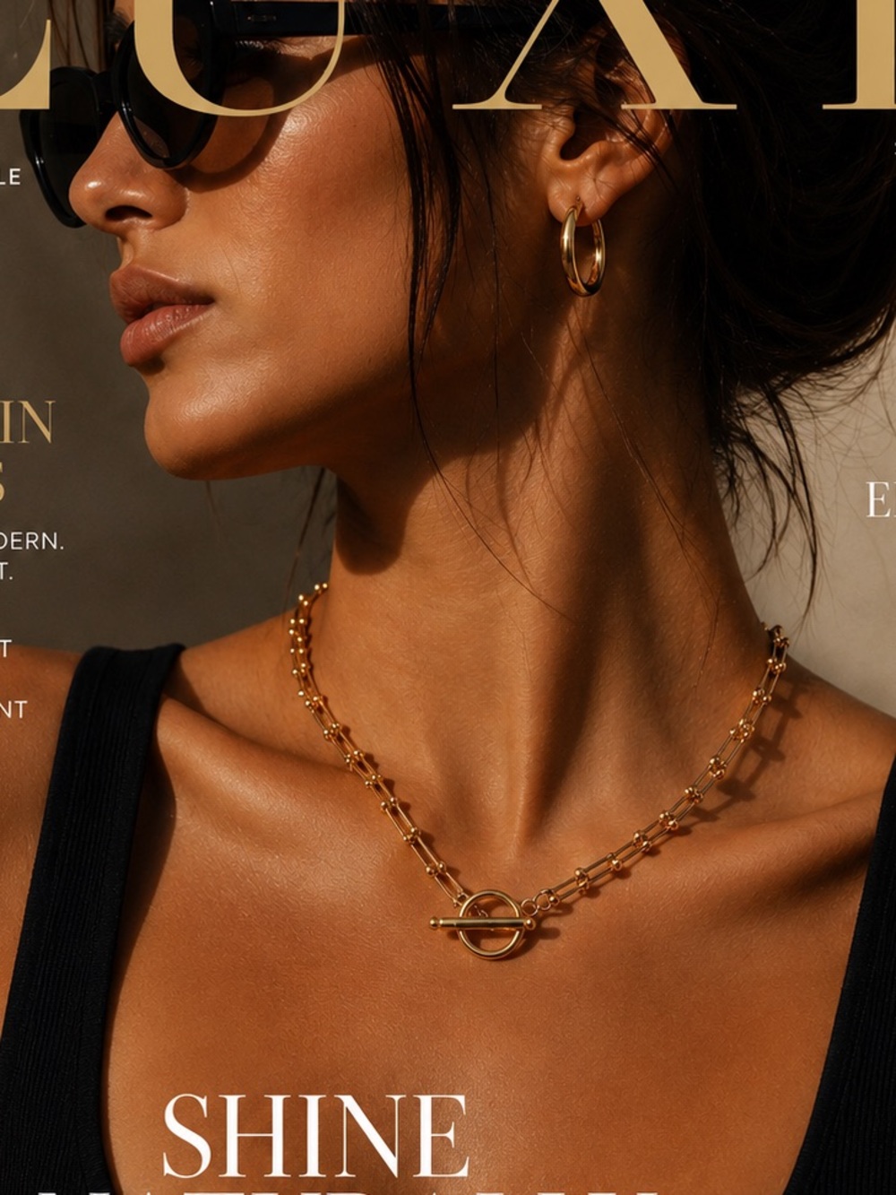 U Shape Graduated Link 18k Gold Charm Chain Necklace - Picture 2 of 5